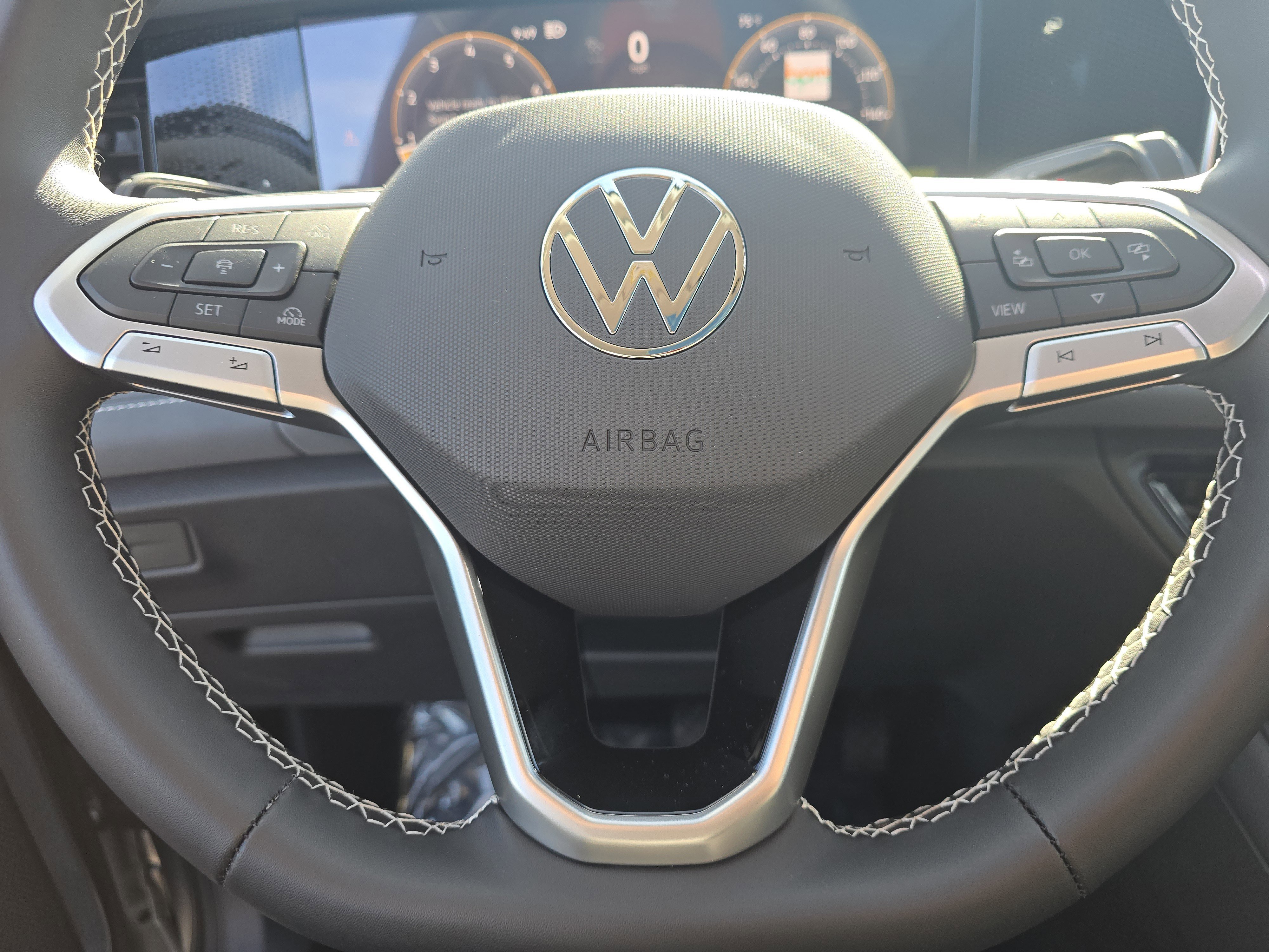 New 2026 Volkswagen Tiguan SE image 21