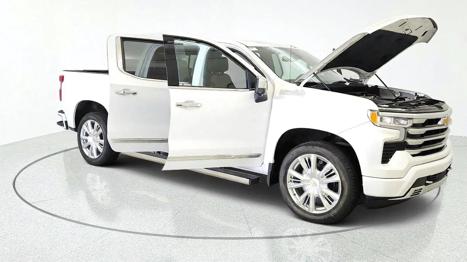 Used 2023 Chevrolet Silverado 1500 High Country w/ High Country Premium Package AWD/4WD image 11