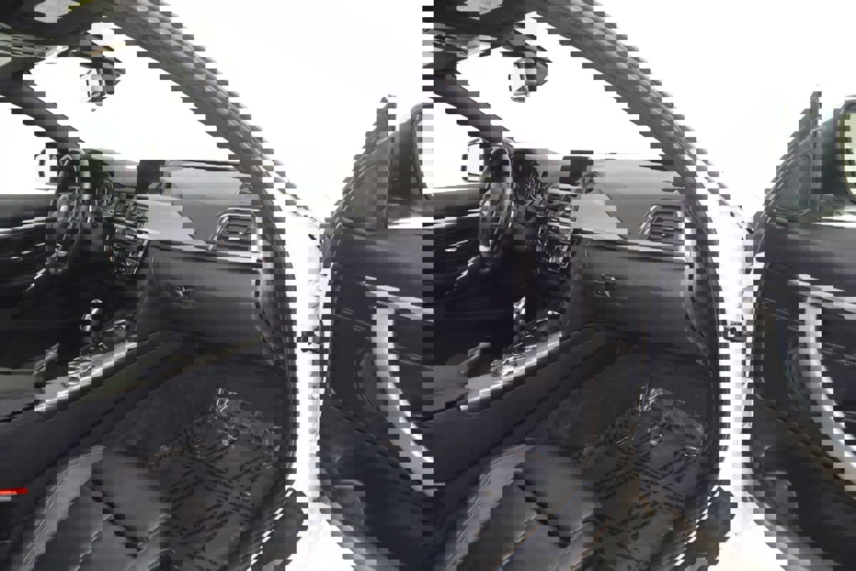 Used 2020 BMW 430i xDrive Coupe w/ Convenience Package image 48