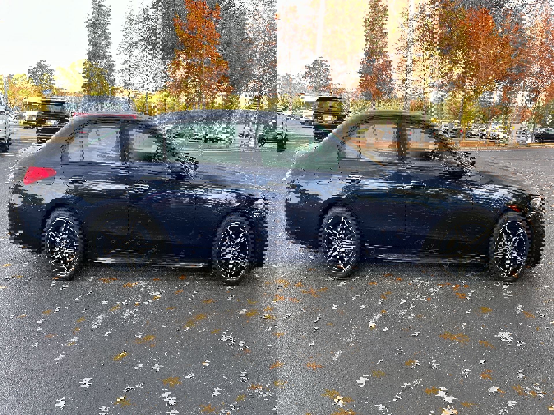 Used 2023 Mercedes-Benz C 300 Sedan image 10