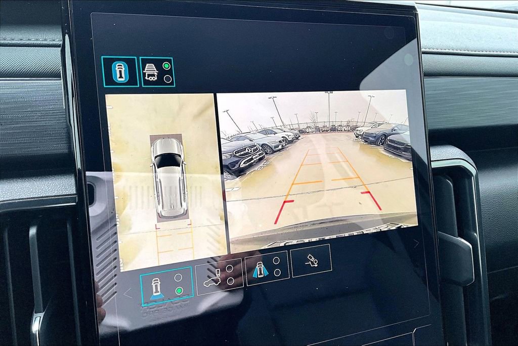 Used 2024 GMC Acadia AT4 w/ Luxury Package image 29