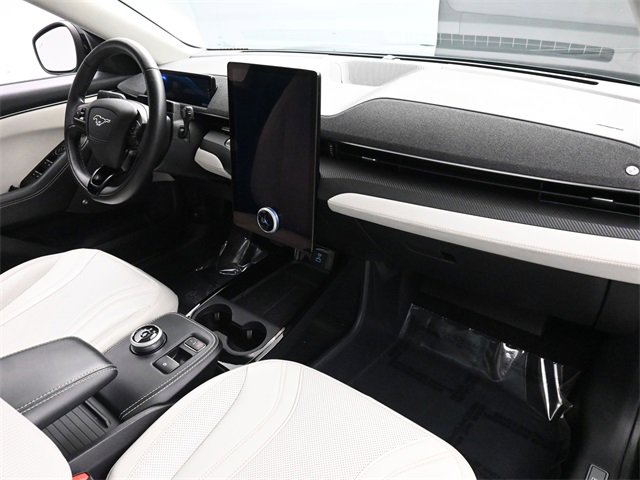 Used 2021 Ford Mustang Mach-E Premium image 18