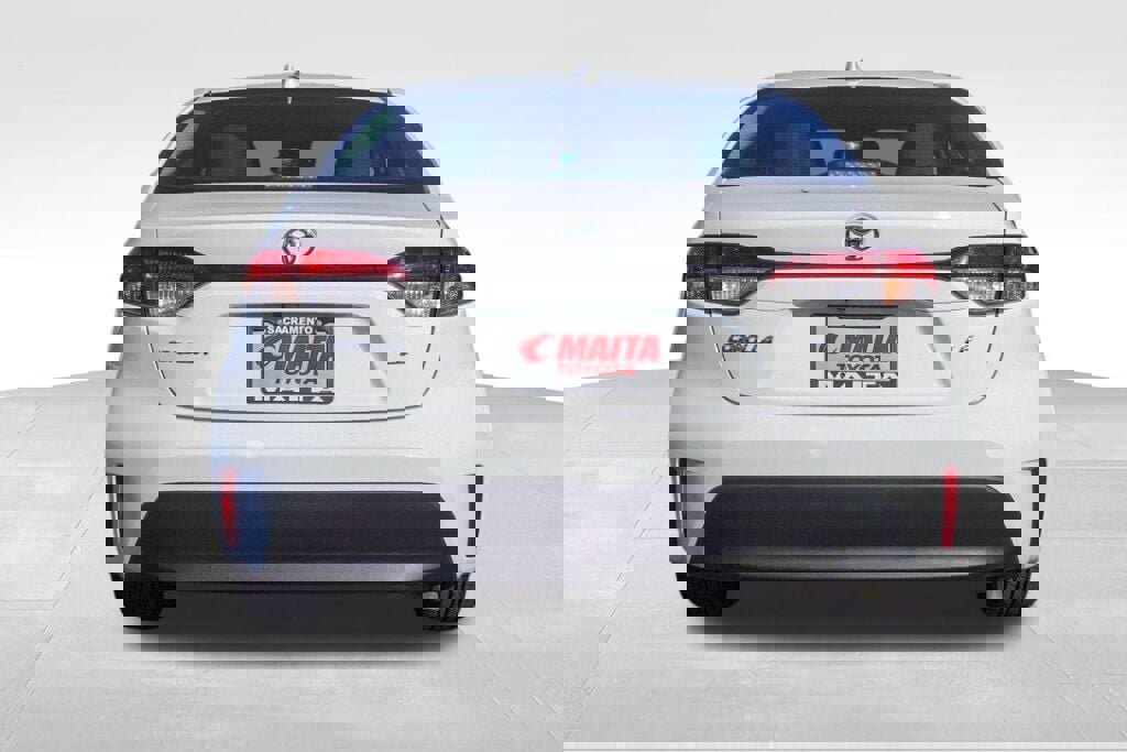 Used 2023 Toyota Corolla LE image 4