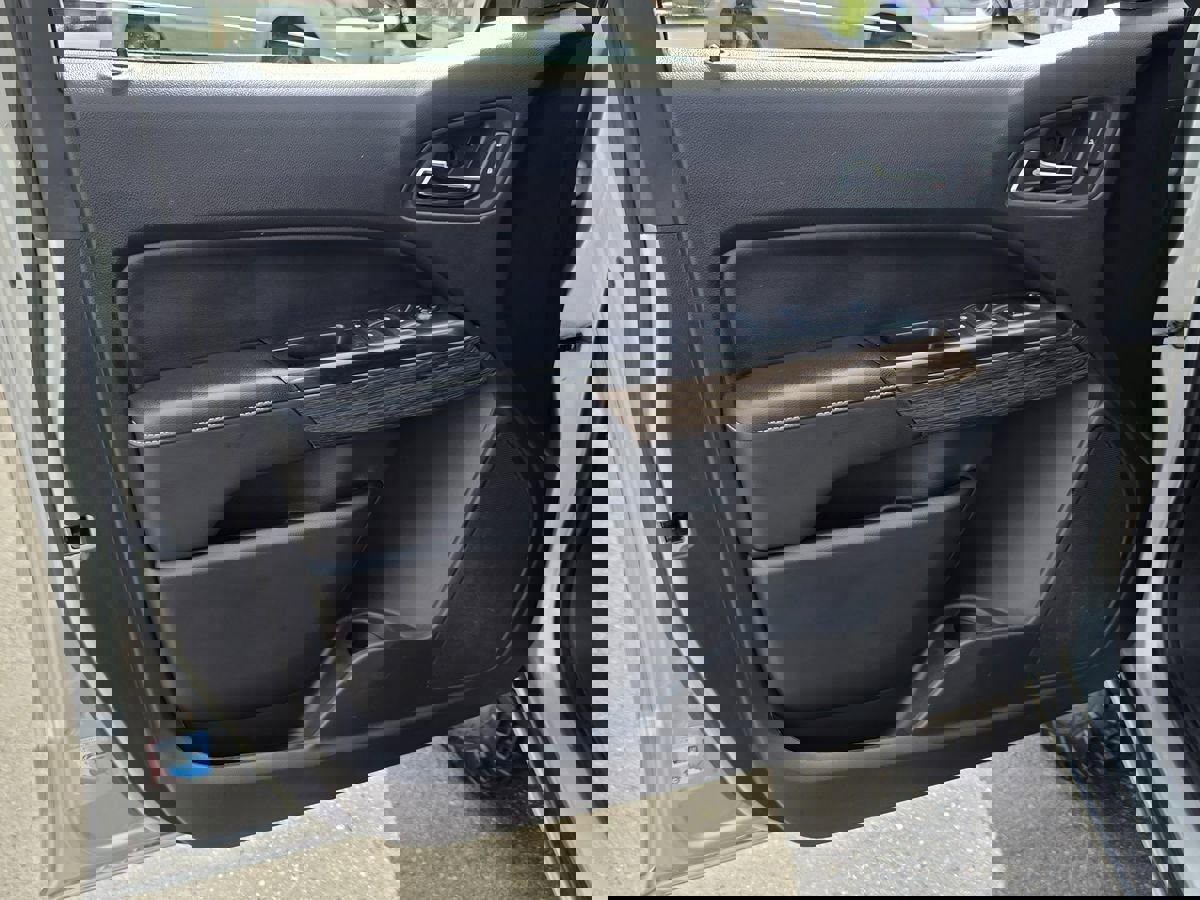 Used 2018 GMC Canyon SLE w/ SLE Convenience Package image 21