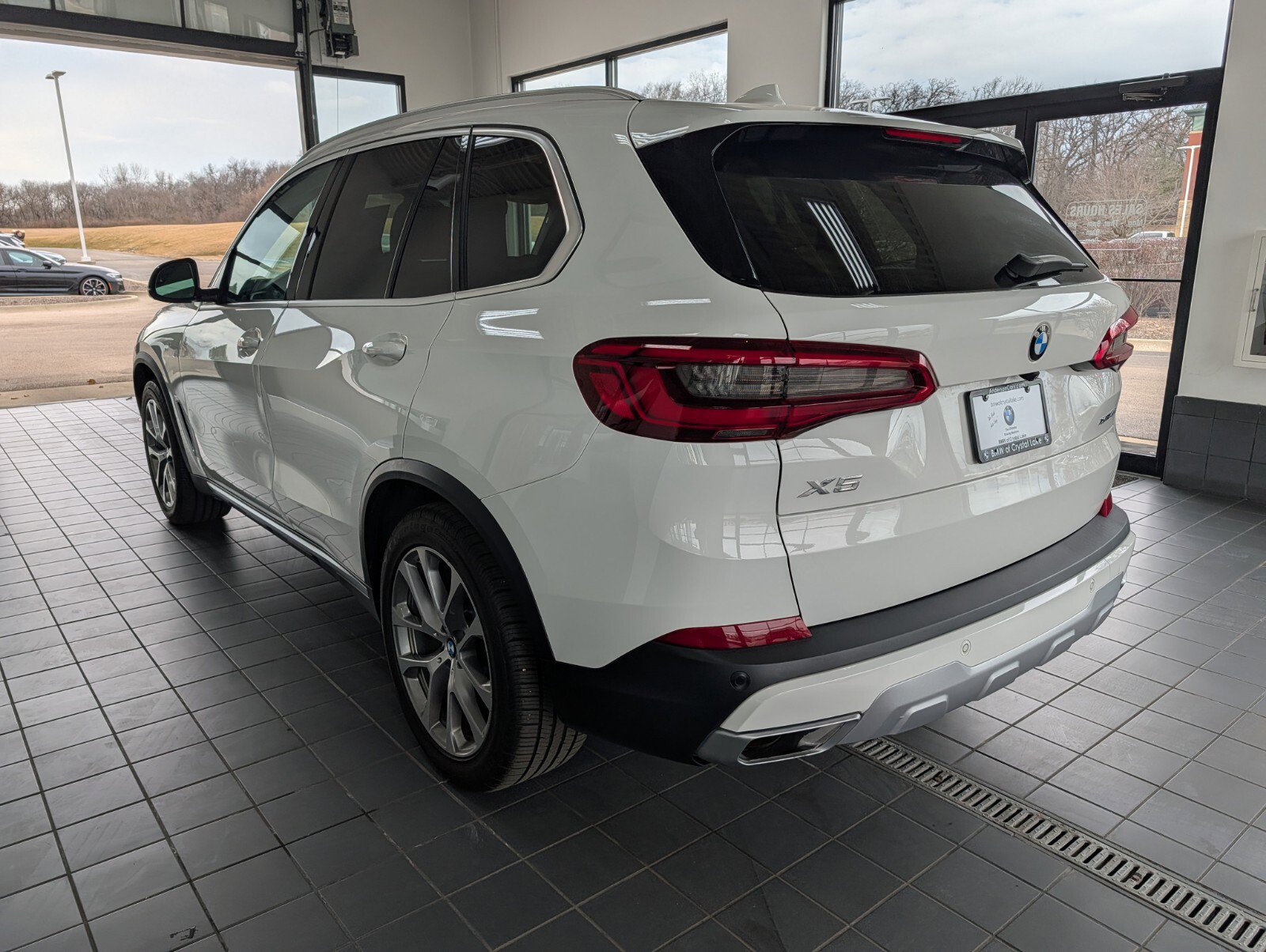 Used 2019 BMW X5 xDrive40i w/ Convenience Package image 5