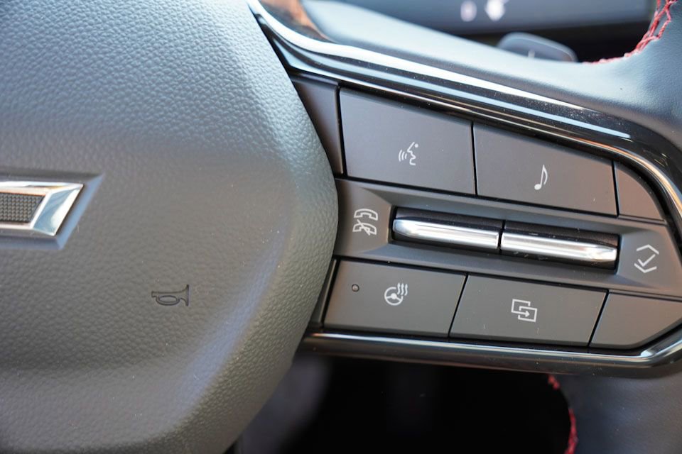 New 2026 Chevrolet Traverse RS image 18