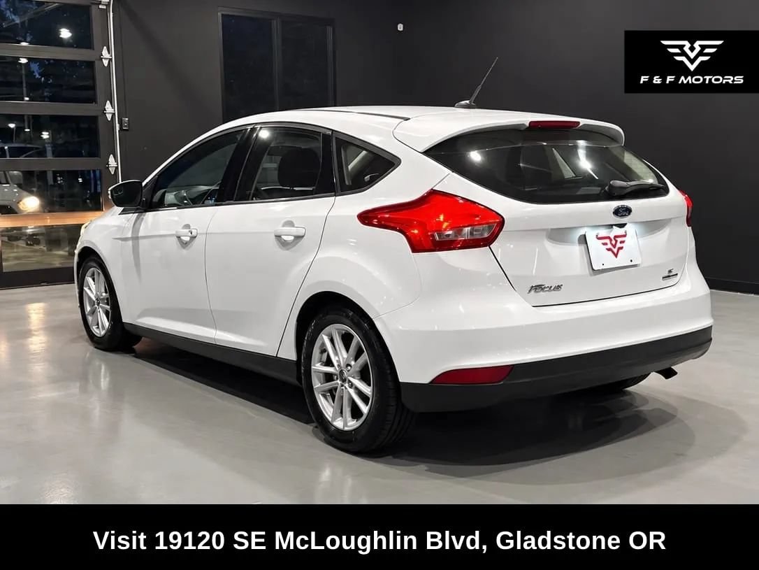 Used 2016 Ford Focus SE FWD image 4