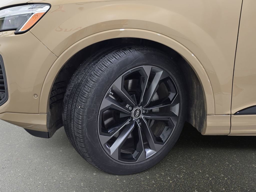 Used 2025 Audi Q7 3.0T Prestige w/ Prestige Package image 33