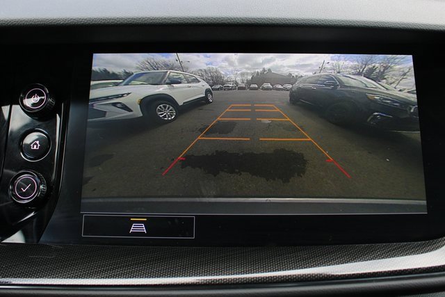 Used 2022 Buick Envision Essence w/ Safety Package image 28