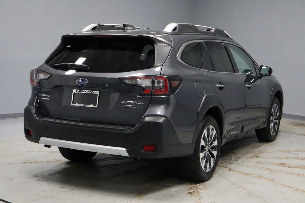 Used 2023 Subaru Outback Touring XT AWD/4WD image 13