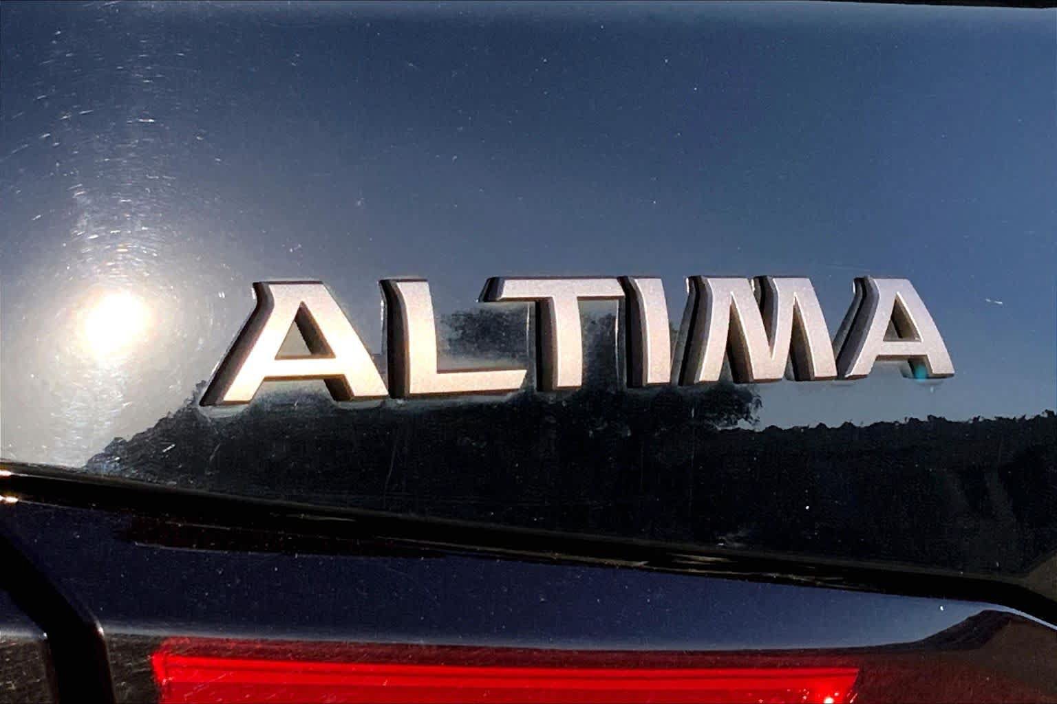 Used 2024 Nissan Altima 2.5 SR FWD image 31