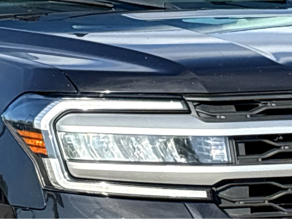 Used 2024 Ford Expedition XLT image 19