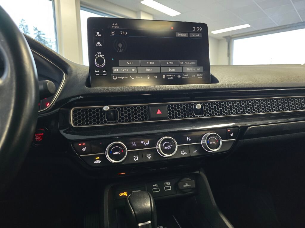 Used 2022 Honda Civic Touring image 30