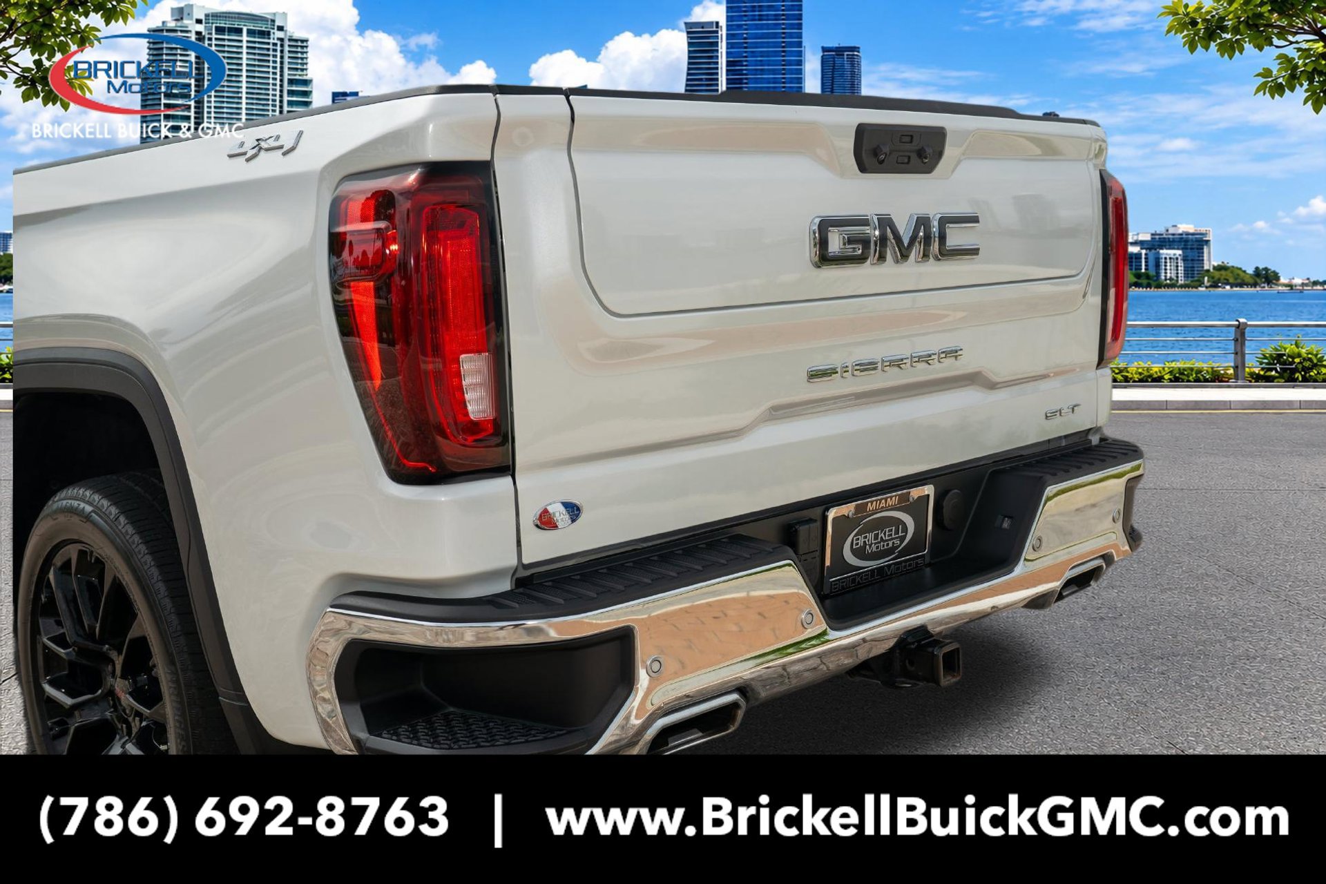 Used 2025 GMC Sierra 1500 SLT w/ SLT Premium Plus Package AWD/4WD image 29