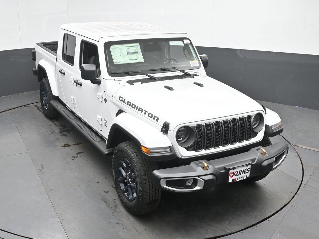 New 2026 Jeep Gladiator Sport AWD/4WD image 35