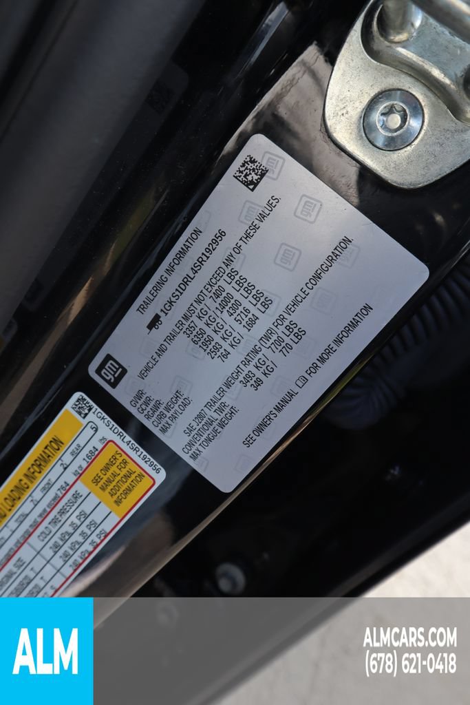 Used 2025 GMC Yukon Denali RWD image 39