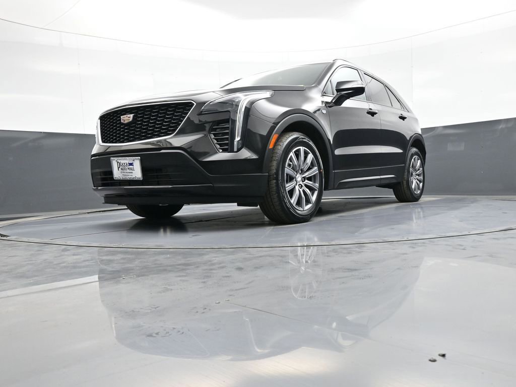 Used 2023 Cadillac XT4 Sport w/ Technology Package image 27