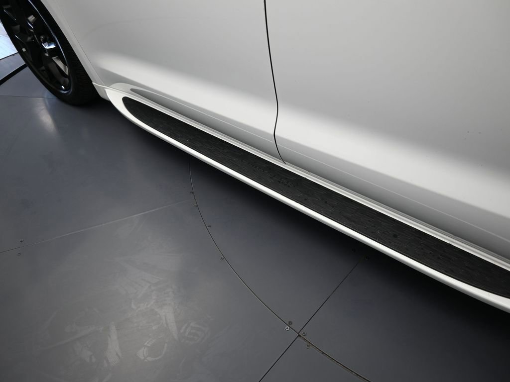 Used 2023 Chrysler Pacifica Touring-L w/ S Appearance Package image 33