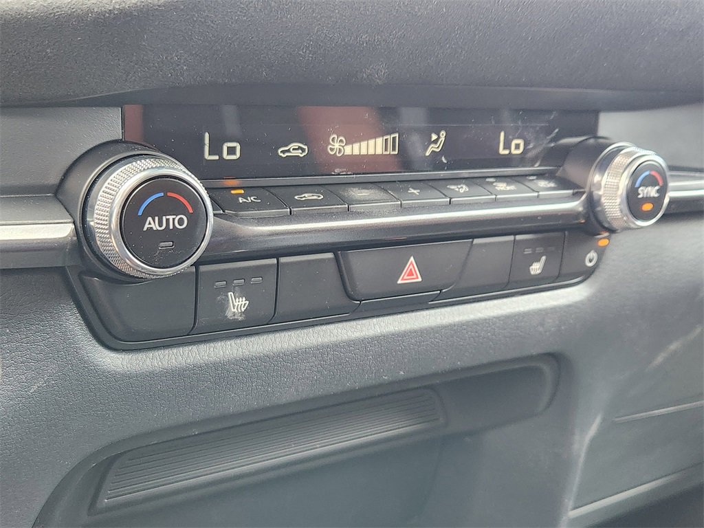 New 2025 MAZDA CX-30 Carbon image 13