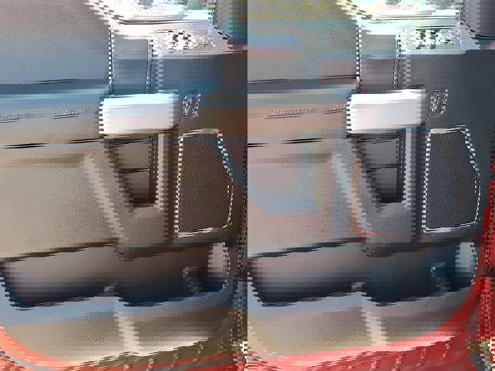 Used 2020 Ford F150 Lariat image 27