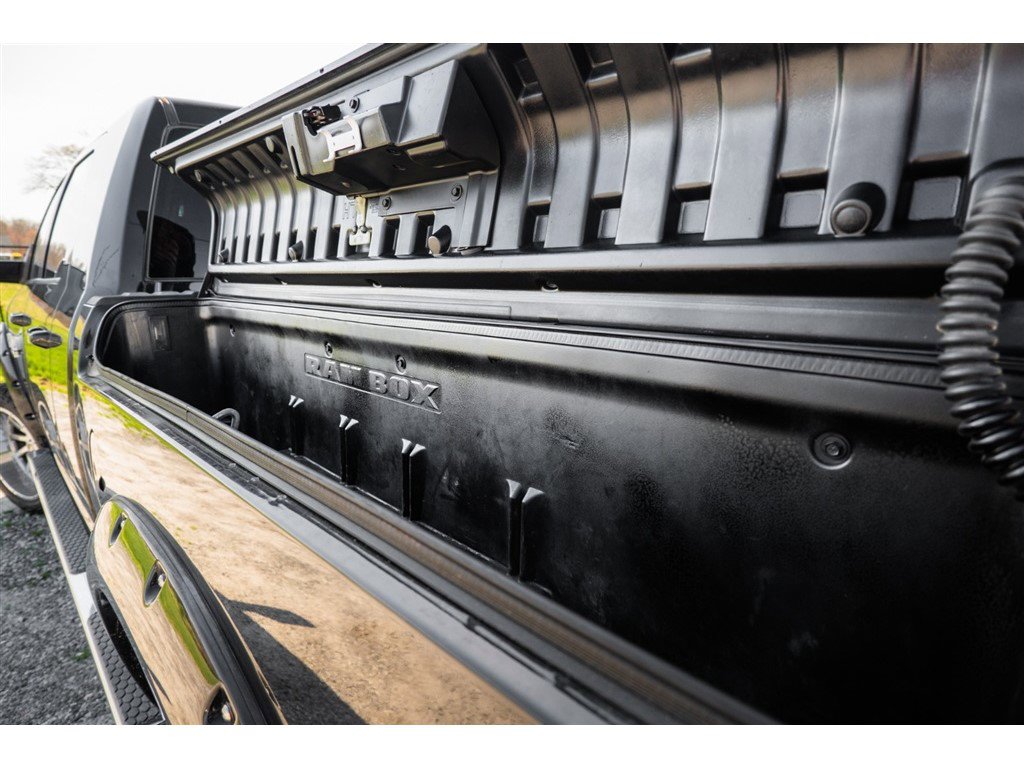 Used 2015 RAM 2500 Limited image 32