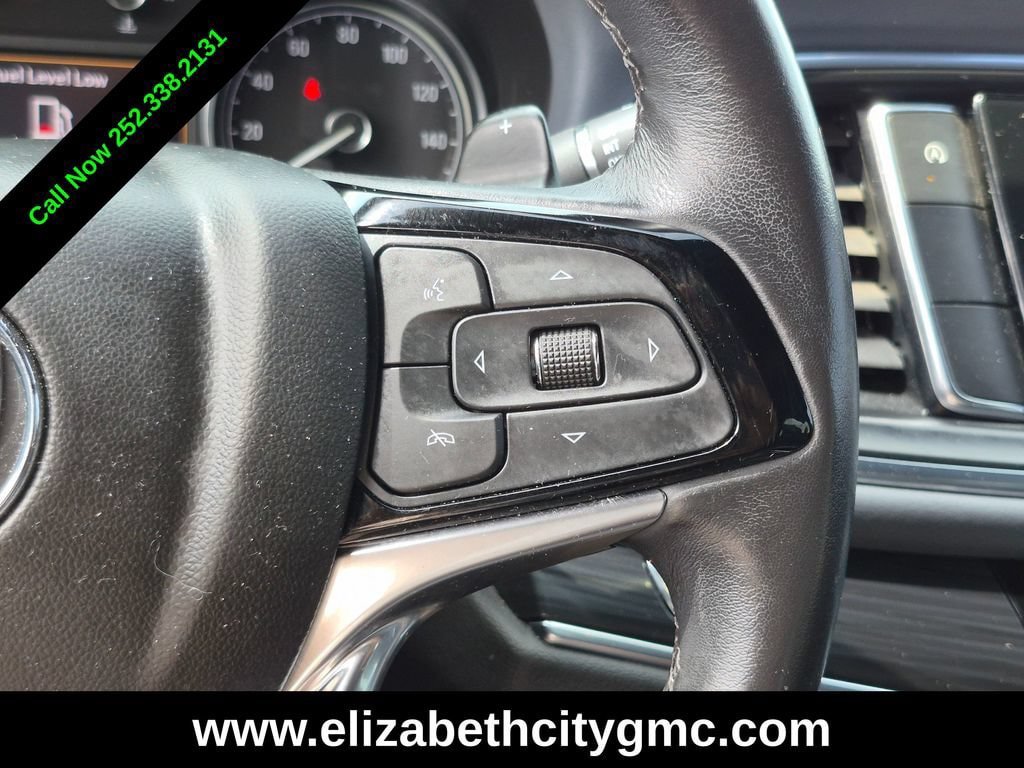 Used 2023 Buick Enclave Essence w/ Sport Touring Edition FWD image 16