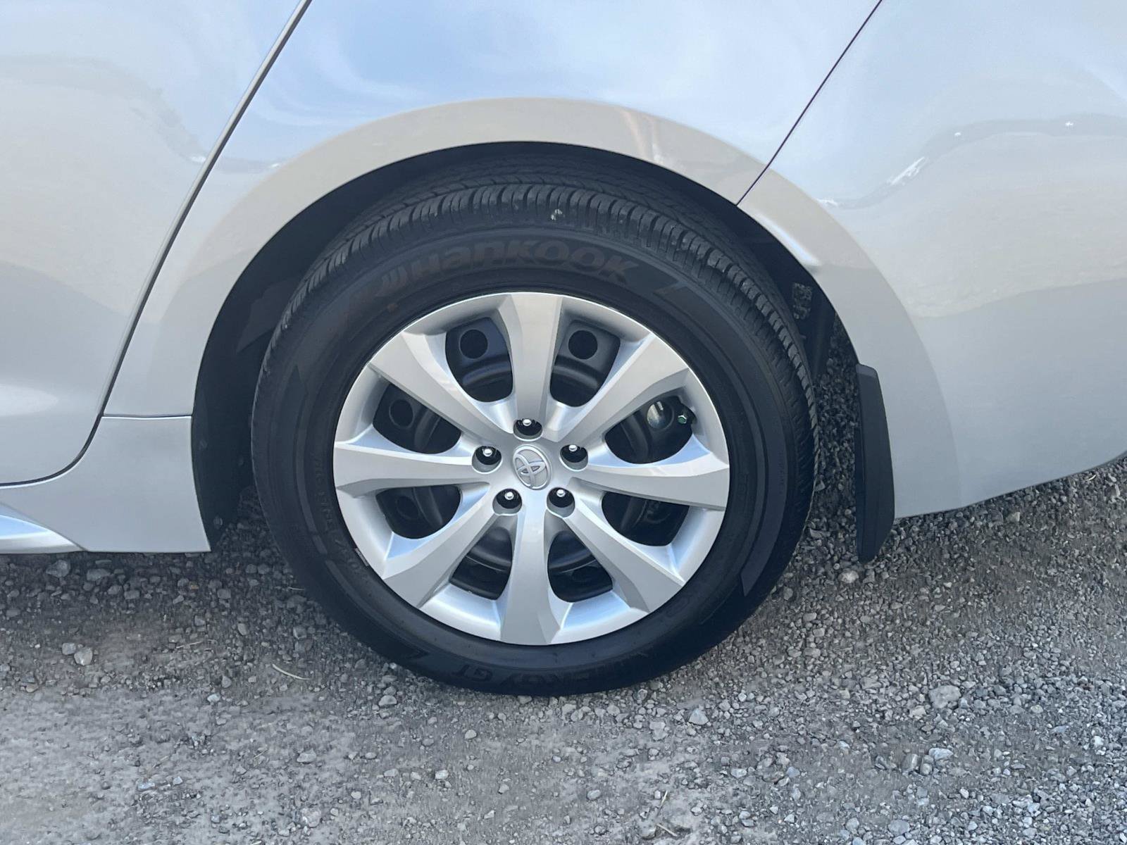 Used 2026 Toyota Corolla LE FWD image 12