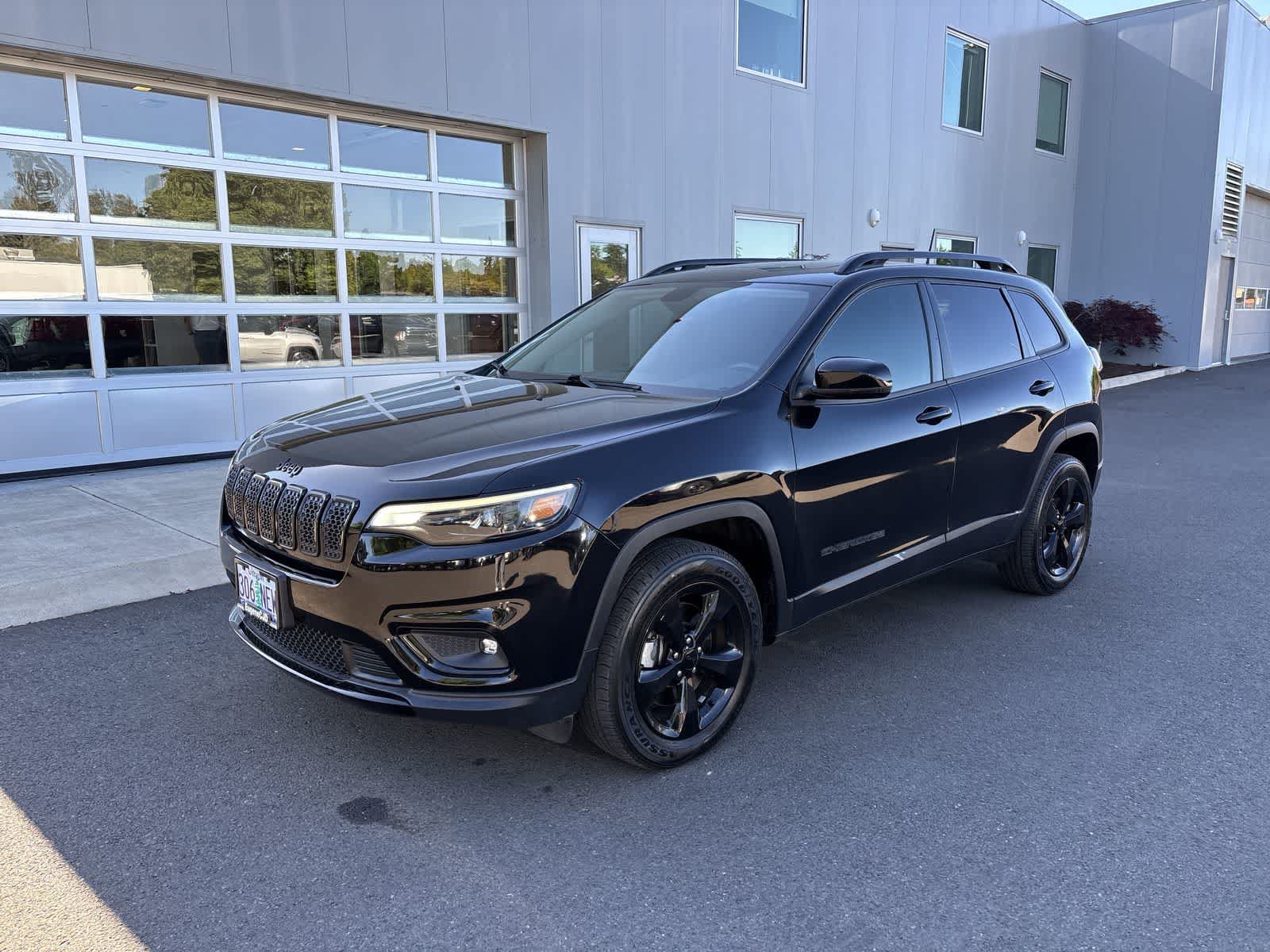 Used 2019 Jeep Cherokee Latitude Plus AWD/4WD video 1