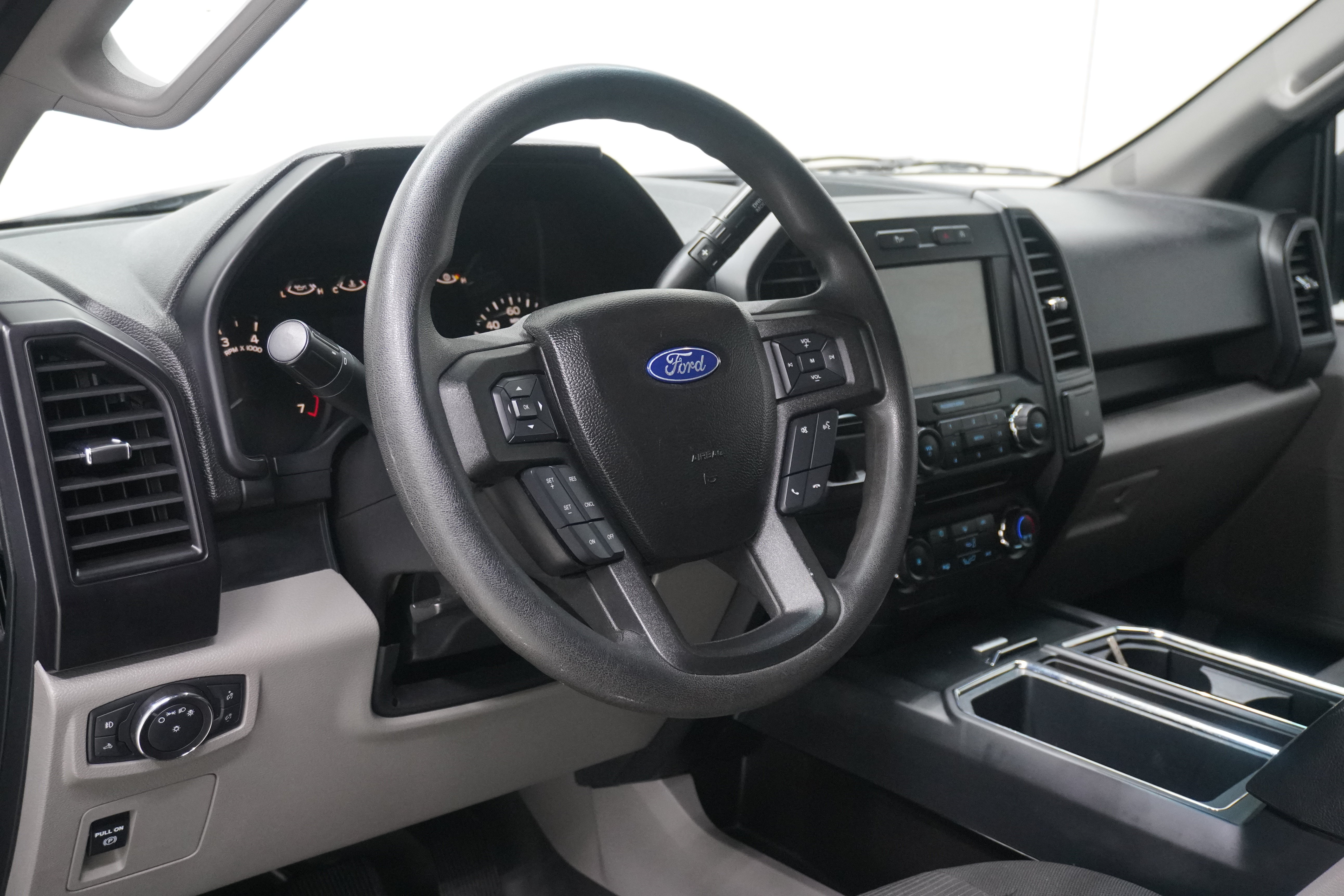 Used 2018 Ford F150 XL w/ Equipment Group 101A Mid RWD image 10