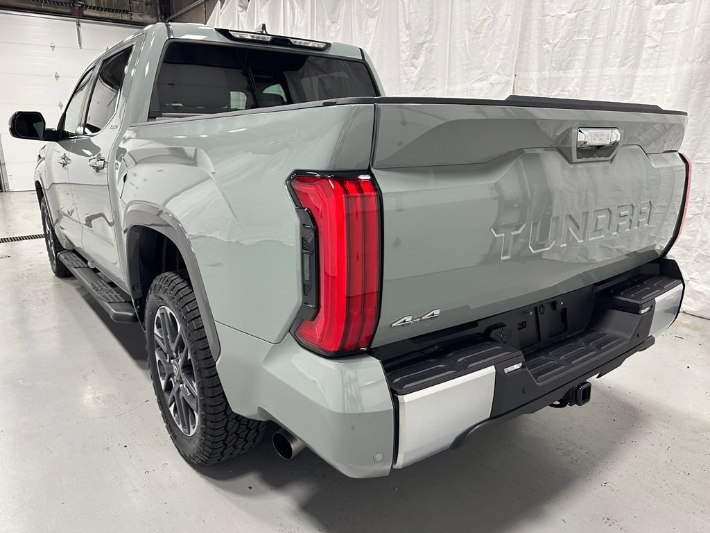 Used 2025 Toyota Tundra Limited AWD/4WD image 5