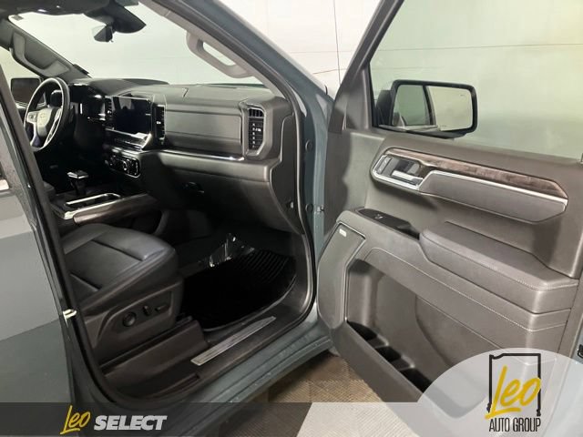 Used 2025 Chevrolet Silverado 1500 LTZ w/ Technology Package AWD/4WD image 14