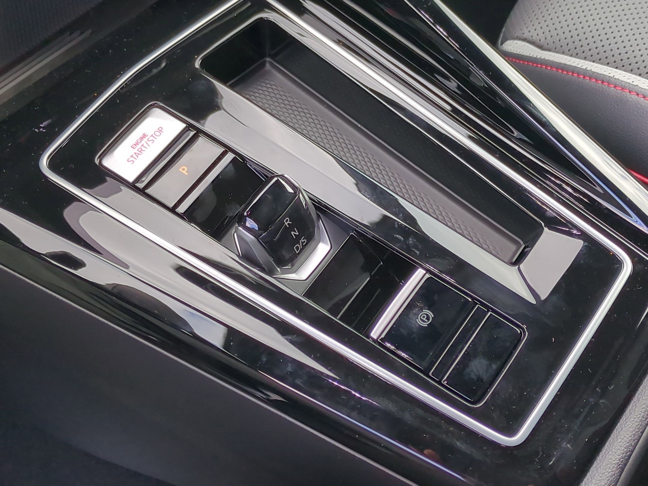 New 2026 Volkswagen GTI SE image 15