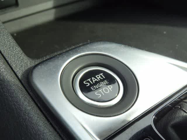 Used 2025 Nissan Sentra SV FWD image 15