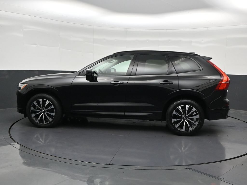 Used 2024 Volvo XC60 B5 Core w/ Protection Package Premier AWD/4WD image 2