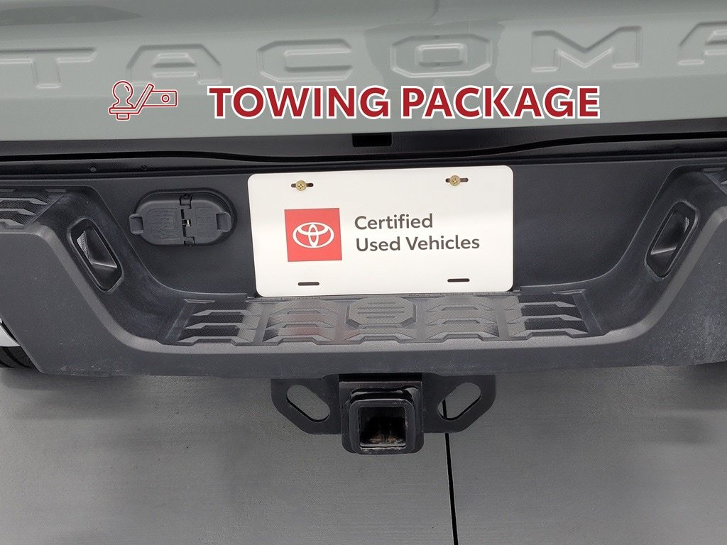 Certified 2023 Toyota Tacoma TRD Off-Road AWD/4WD image 10