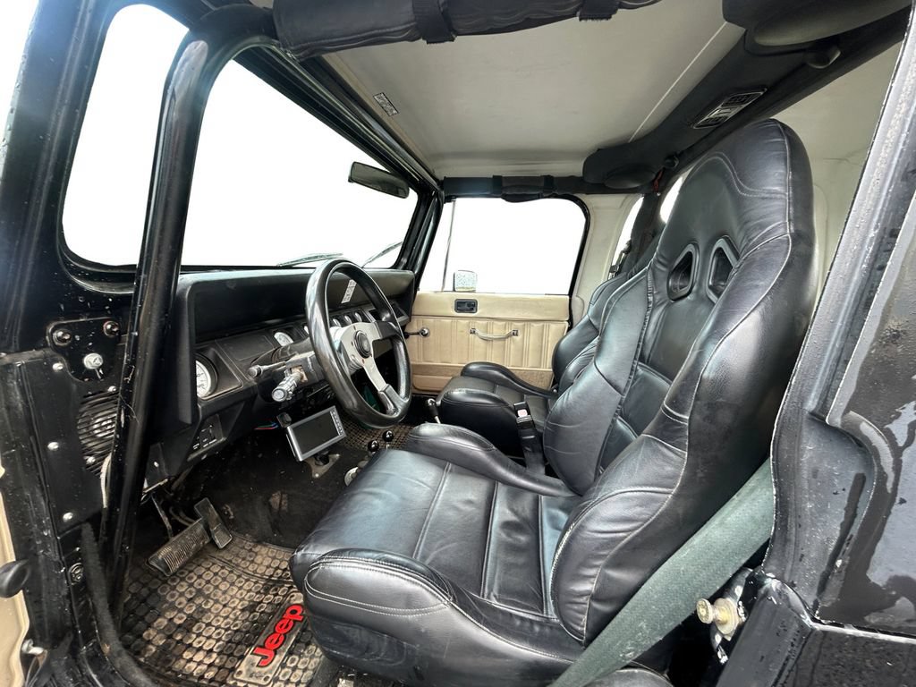 Used 1989 Jeep Wrangler Sahara AWD/4WD image 10
