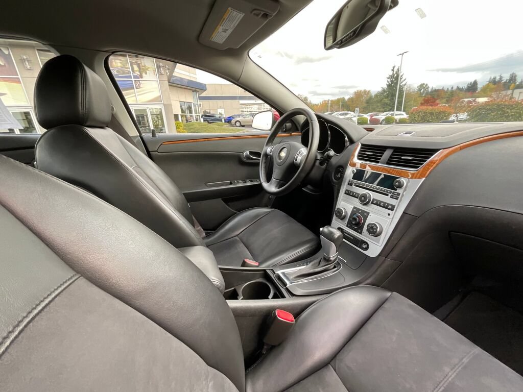 Used 2008 Chevrolet Malibu LT w/ Rear Power Package FWD image 16