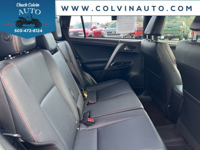 Used 2016 Toyota RAV4 SE image 27