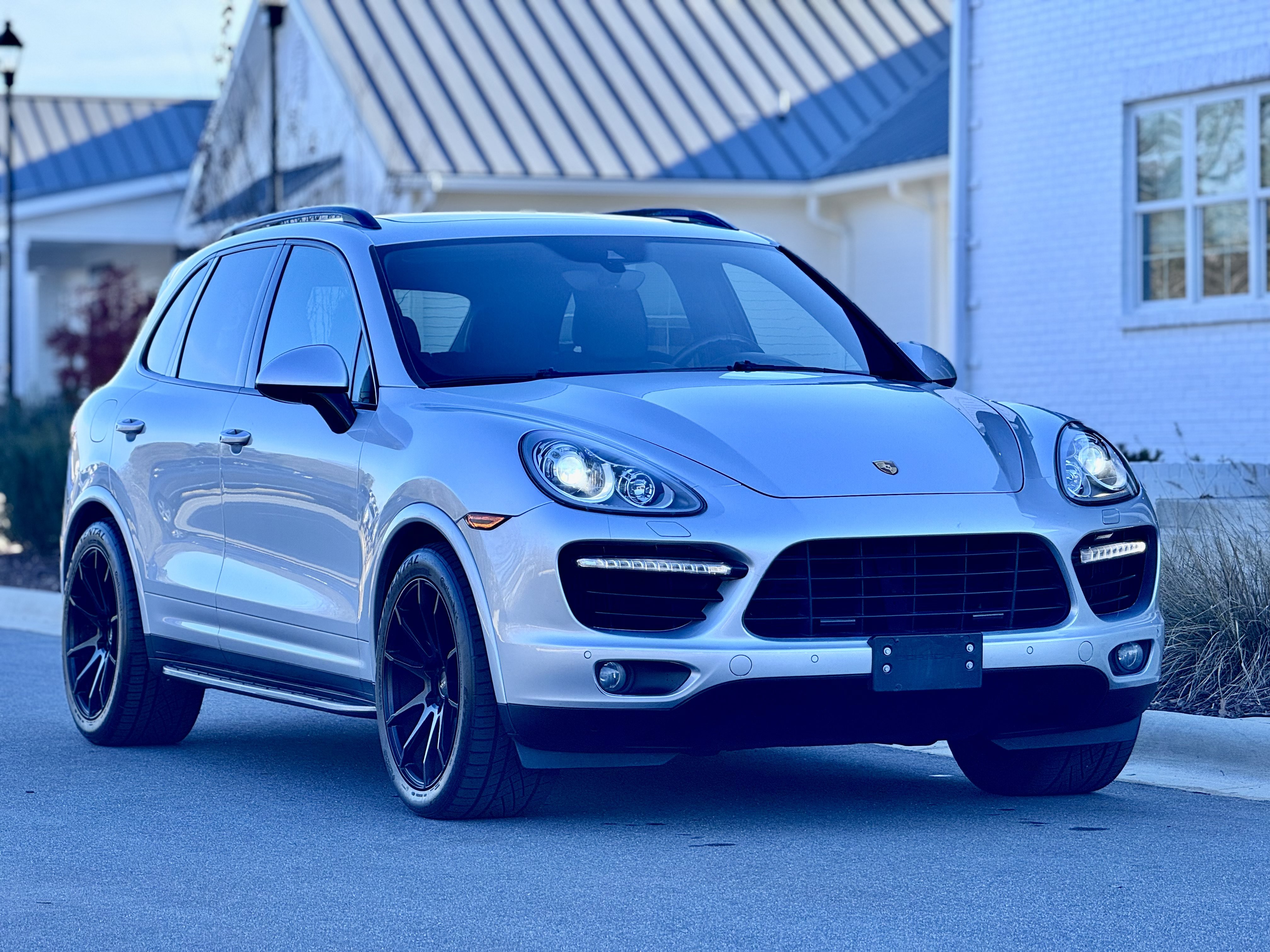 Used 2014 Porsche Cayenne Turbo S AWD/4WD image 13