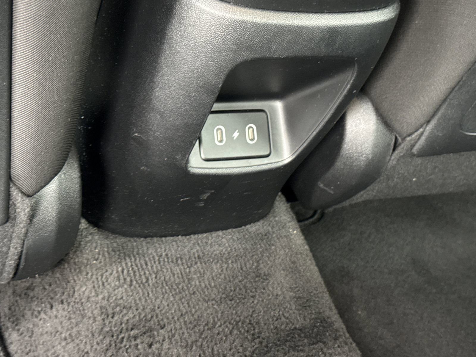 Used 2025 Hyundai Elantra SEL image 11