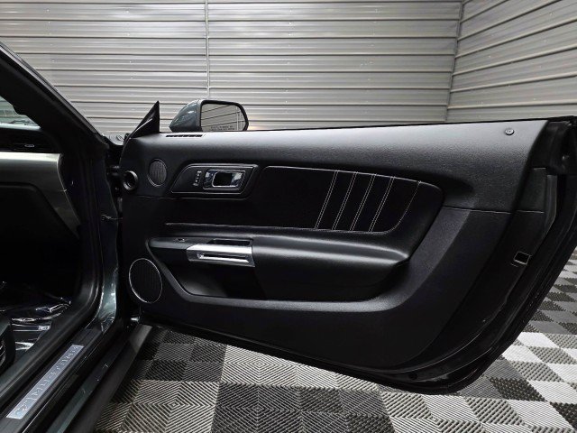 Used 2015 Ford Mustang GT Premium w/ Equipment Group 401A RWD image 33