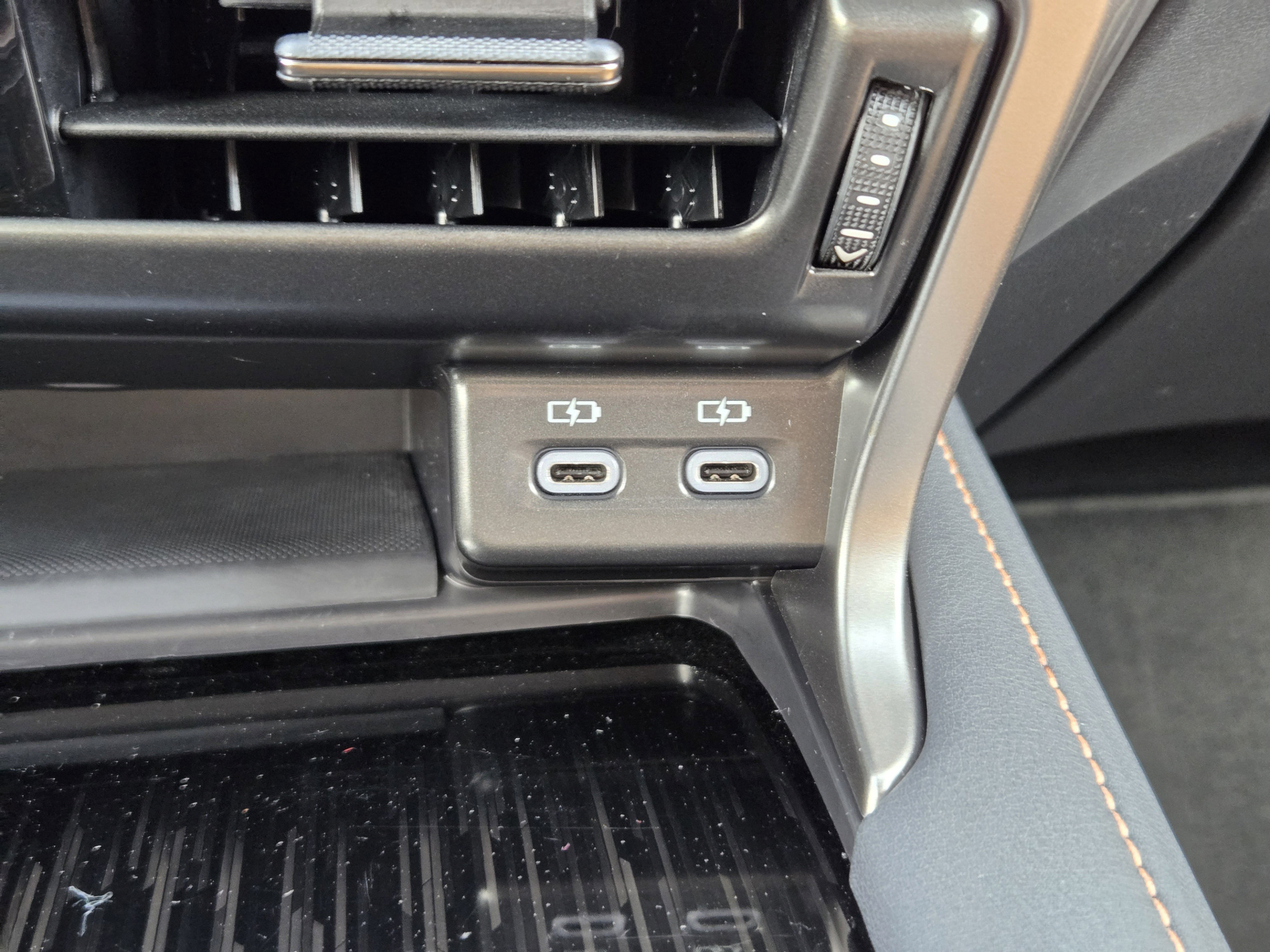 Used 2025 Lexus RX 350 FWD w/ Technology Package image 17