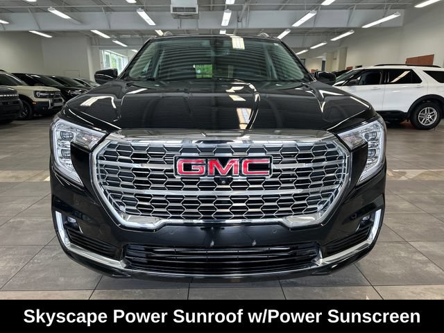 Used 2024 GMC Terrain Denali w/ Denali Premium Package AWD/4WD image 19