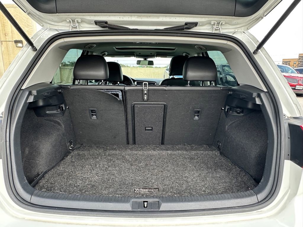Used 2015 Volkswagen Golf TDI SE image 24