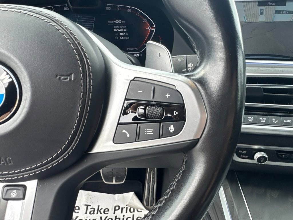 Used 2022 BMW X7 xDrive40i w/ M Sport Package AWD/4WD image 17