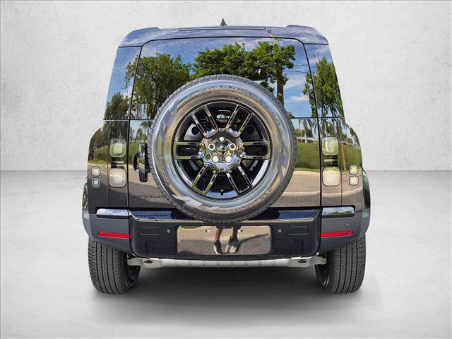 New 2026 Land Rover Defender 110 S AWD/4WD image 7