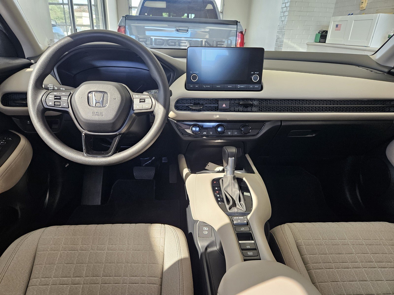 Used 2025 Honda HR-V LX image 19