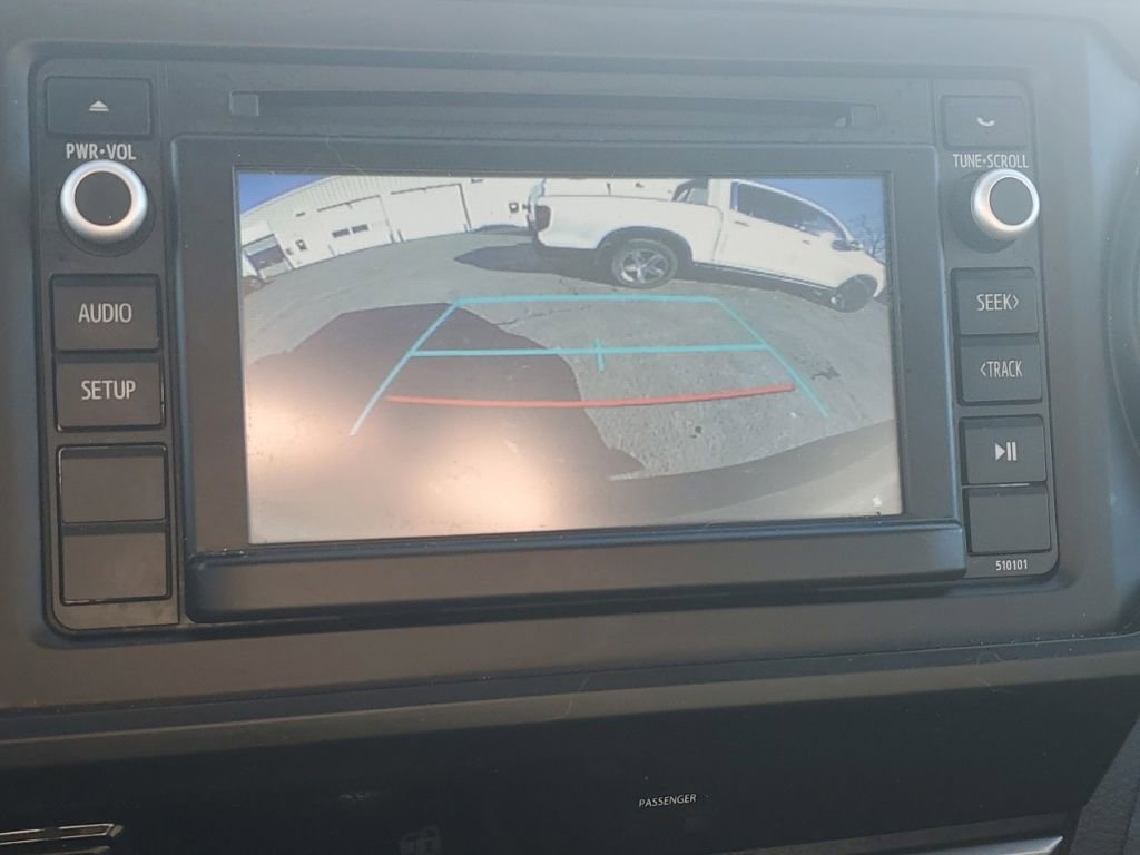 Used 2017 Toyota Tacoma SR w/ Tow Package image 18