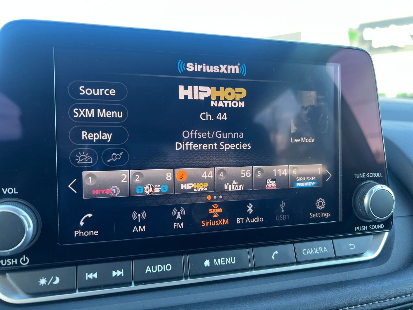 Used 2025 Nissan Rogue SV image 20