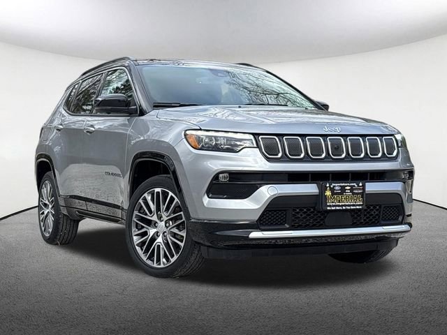 Used 2022 Jeep Compass Limited w/ Elite Group image 2